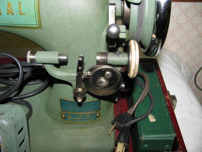Husqvarna Viking Class 10 Sewing Machine