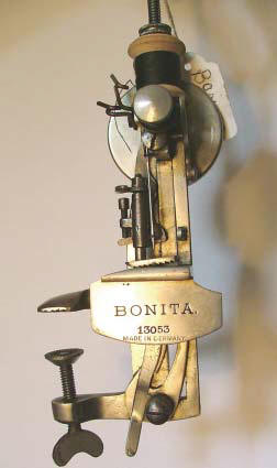 Moldacot Bonita Portable Sewing Machine