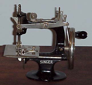 Singer Model 20 Toy Sewing Machine