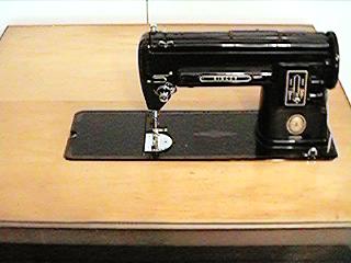Singer Sewing Machine Card Table 314 Top