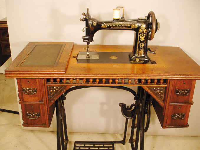 Captive Thread Post D9 in Drophead Treadle Table