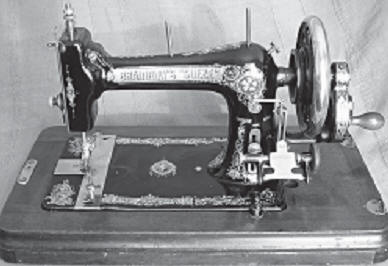 Bradbury Soeze Mark 4 Sewing Machine from 1905