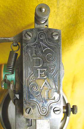 Fig. 12: the needle bar cover, stamped ‘Ideal’