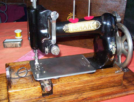 ISMAK Sewing Machine shown in case