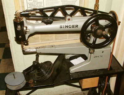 Singer Black on beige Decals