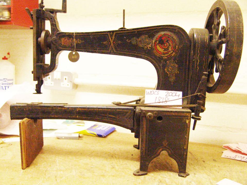 Singer "Scroll"? Decals