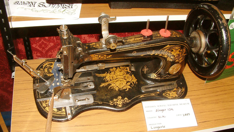 Singer "Scrolls and Roses" variant Decals