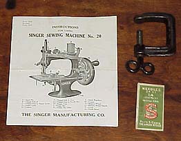 Singer Model 20 Toy Sewing Machine Original Clamp