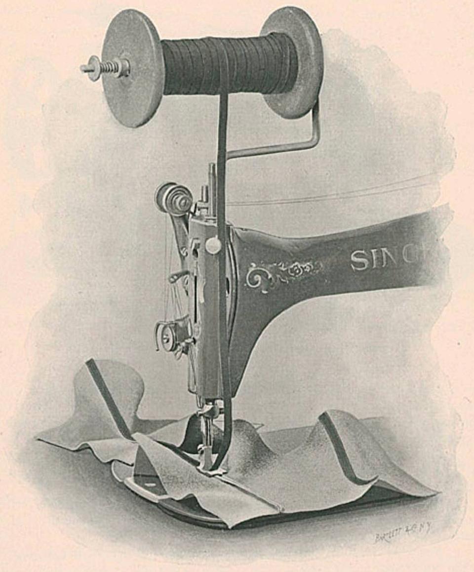 Singer Model 16-46 Overgaiter Sewing Machine