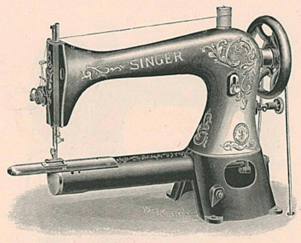 Singer Model 17-13 Sewing Machine