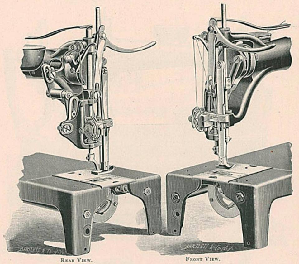 Singer Sewing Machine 7-9 with alternating pressers