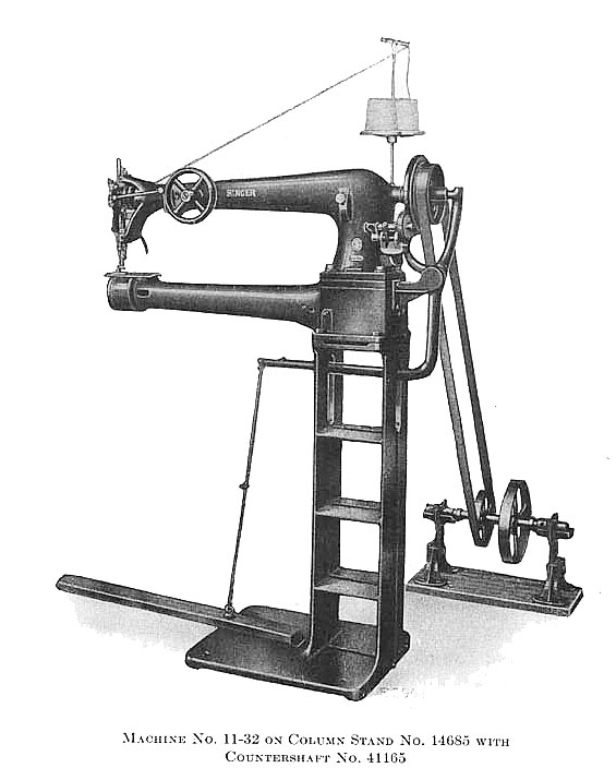 Singer Model 11-32 Sewing Machine
