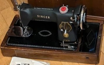 Color Photo of the Singer Model 15-75 Sewing Machine