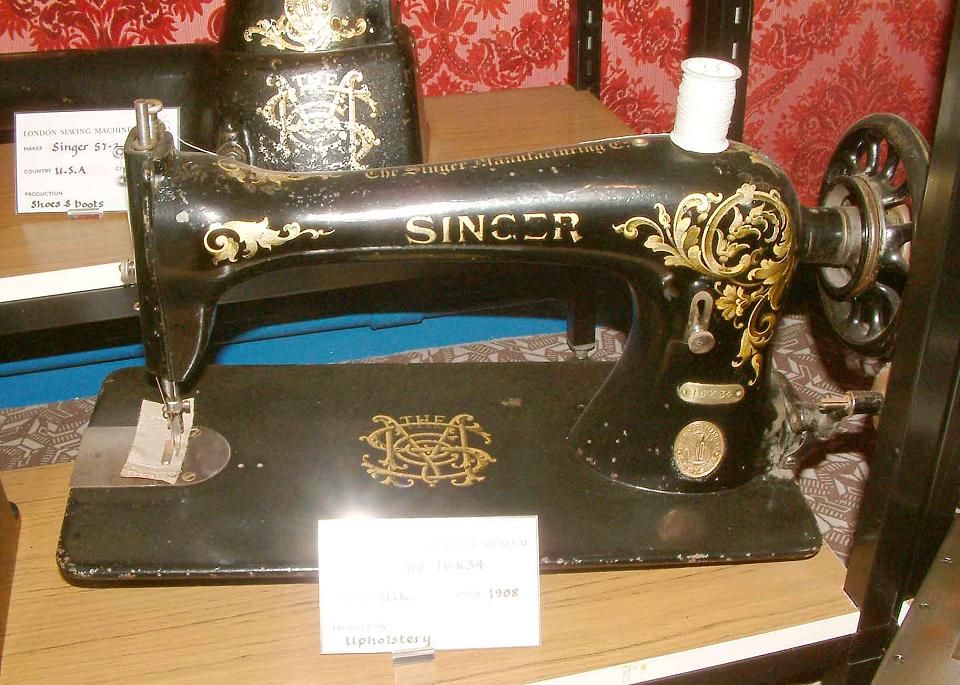 Singer Model 16k34 Sewing Machine