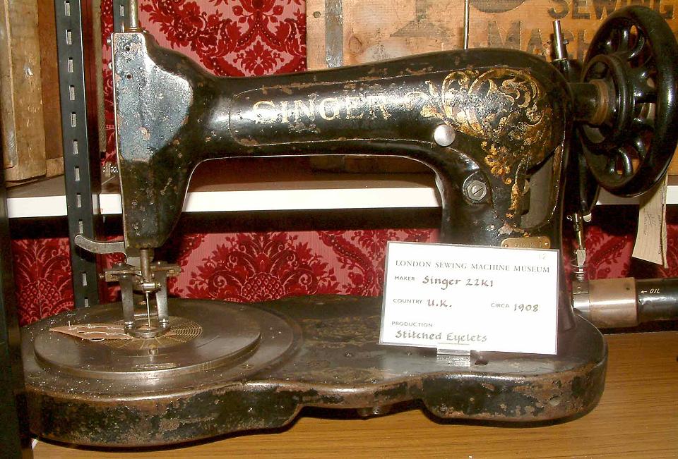 Singer Model 22k1 Sewing Machine