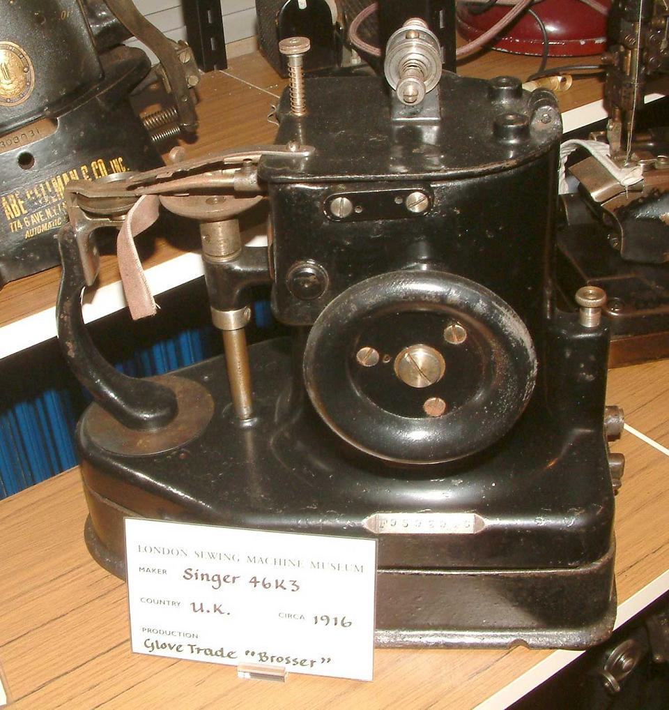 Singer Model 46k3 Sewing Machine