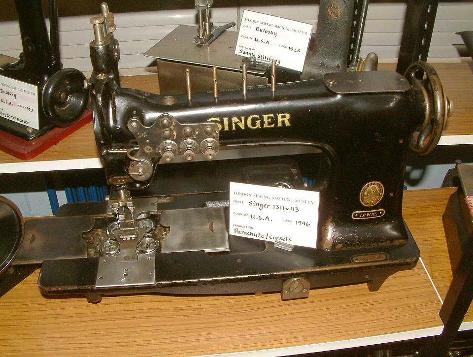 Singer Model 131w113 Sewing Machine