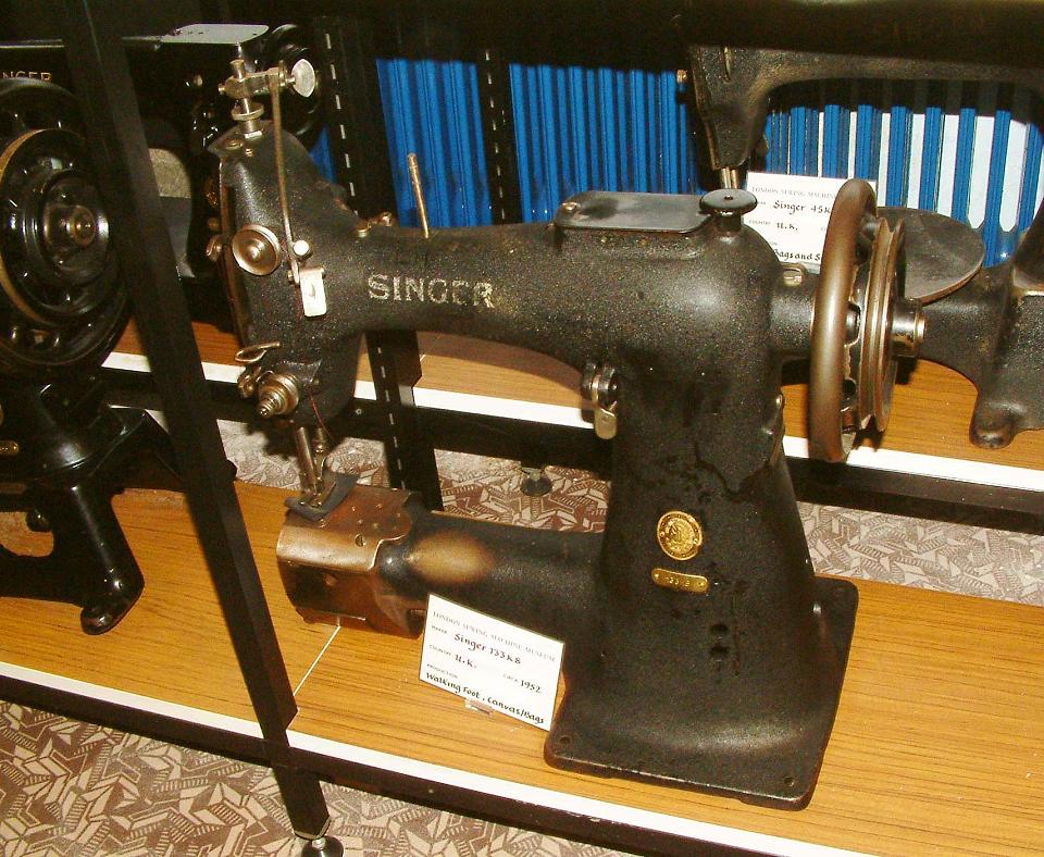 Singer Model 133k8 Sewing Machine