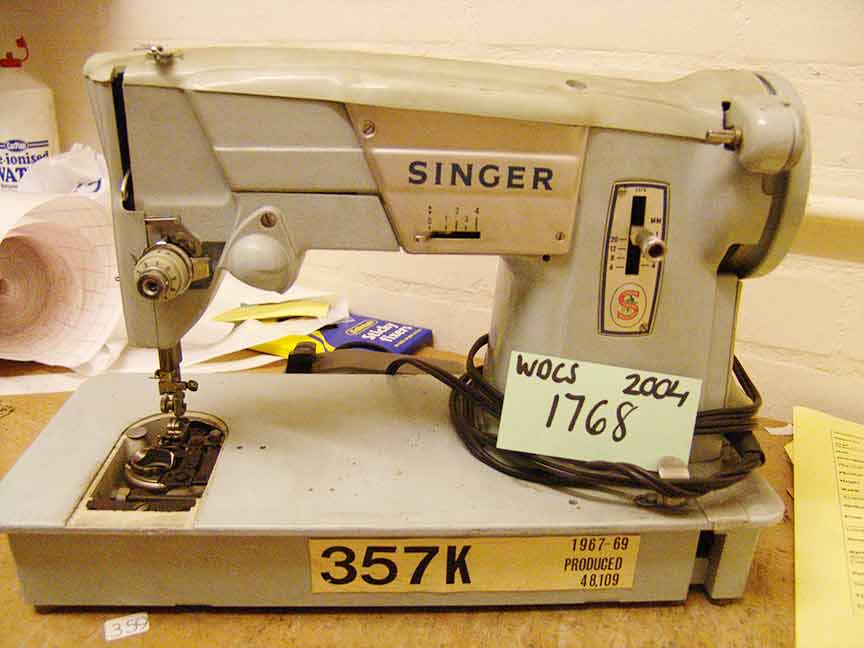 Singer Model 357k Sewing Machine
